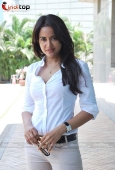 Sameera Reddy the brand ambassador of Dreams Home NGO - inditop.com 9