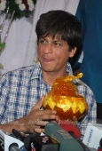 Shah Rukh Khan birthday exclusive coverage by inditop.com 16