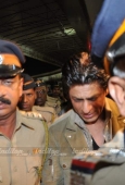 Shahrukh Khan, Kajor and Karan leave for Abu Dhabi premiere of My Name Is Khan - inditop.com 3