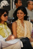 Shilpa Shetty, Shamita Shetty at Sri Amma Bhagavan Mukti Darshan - inditop.com18