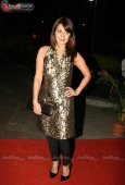 Shriya Saran, Minisha Lamba, Ritesh Deshmukh at Well Done Abba premiere - inditop.com 12