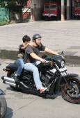 Sohail Khan with his son at Harley Davidson rally - inditop.com  15