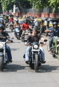 Sohail Khan with his son at Harley Davidson rally - inditop.com  9