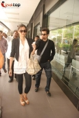 Sonam & Anil Kapoor snapped at Airport - inditop.com4