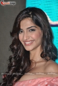 Sonam Kapoor & Anil Kapoor at Aisha film music launch at Tote - inditop.com36