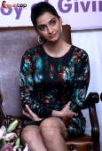 Sonam Kapoor Announces as Ambassador of khushii NGO 3