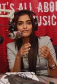 Sonam Kapoor at Fever FM with Amit Trivedi ( Follow Up From Fever studios to the airport ) - inditop.com26