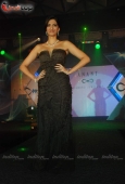 Sonam Kapoor walks the ramp at IIJS show 7