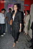 Sonam Kapoor, Bhagyashree at Other Celebs at Aisha film premiere - inditop.com1