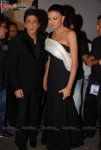 Sushmita Sen and Shahrukh Khan at I am She finals red carpet - inditop.com22