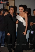 Sushmita Sen and Shahrukh Khan at I am She finals red carpet - inditop.com24