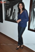 Sushmita Sen launches charcoal exhibition by Gautam Patole - inditop.com 13