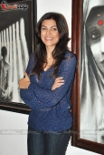 Sushmita Sen launches charcoal exhibition by Gautam Patole - inditop.com 16