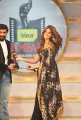 Tabu and Shriya Saran at 56 th film fare South awards 8