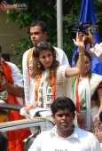 Urmila campaigns for Sachin Ahir11