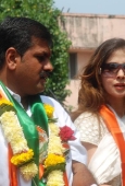 Urmila campaigns for Sachin Ahir5