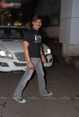 Vivek Oberoi with gf Priyanka Alva and Sushmita Sen snapped tonite at the airport - inditop.com17