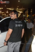 Vivek Oberoi with gf Priyanka Alva and Sushmita Sen snapped tonite at the airport - inditop.com19