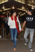 Vivek Oberoi with gf Priyanka Alva and Sushmita Sen snapped tonite at the airport - inditop.com6