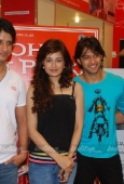 Yuvika chaudhary and Sharman Joshi promote Toh Baat Pakki - inditop.com 10