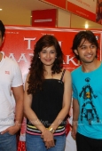 Yuvika chaudhary and Sharman Joshi promote Toh Baat Pakki - inditop.com 12