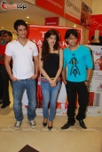 Yuvika chaudhary and Sharman Joshi promote Toh Baat Pakki - inditop.com 14