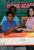 Zarine Khan at Tennis Academy event - inditop.com 13