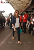 Zarine Khan, Hansika and many more leave for IIFA - inditop.com10