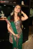 Aarti Chabbri promote Dus Tola film at Gitanjali store - inditop.com10