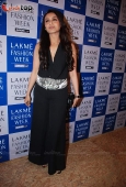 Amisha, mugdha, rani, Mallaika Arora & other celebs on day 5 of Lakme - inditop.com22