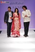 Anjana Sukhani walks for Abhi Rahul at LFW day 5 - inditop.com8