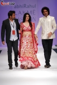 Anjana Sukhani walks for Abhi Rahul at LFW day 5 - inditop.com9