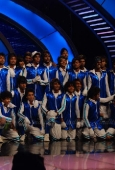 Priyanka & Ranbir at Indias Got Talent on the sets - inditop.com52