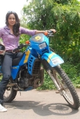 Sameera reddy learns to ride a bike - inditop.com17