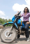 Sameera reddy learns to ride a bike - inditop.com21