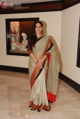 Vidya Balan with Martin Luther King 3 at Priyadarshni Award - inditop.com12