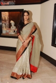 Vidya Balan with Martin Luther King 3 at Priyadarshni Award - inditop.com14