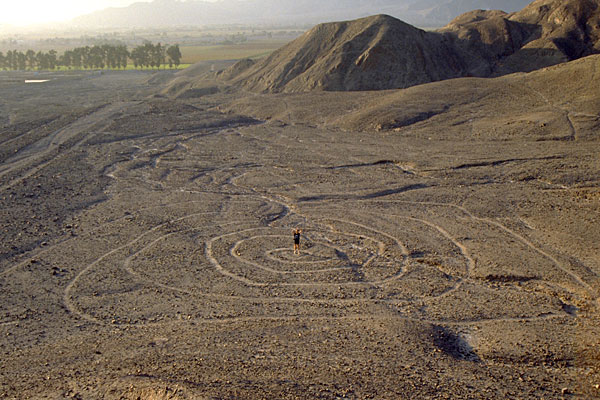 nazca-lines-groundlevel-peru