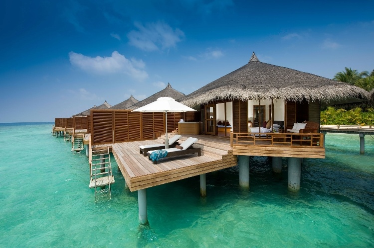 001-kuramathi-resort-maldives