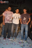 Aamir Khan at Pantaloons 3 Idiots fashion show - inditop.com 11