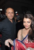 Aishwariya, Kareena, Priety, Shahrukh and lots of other celebs sizzle at Hrithik Roshan birthday bash - inditop.com 10