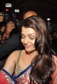 Aishwariya, Kareena, Priety, Shahrukh and lots of other celebs sizzle at Hrithik Roshan birthday bash - inditop.com 11