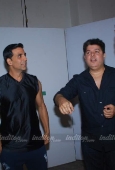 Akshay Kumar, Lara dutta, Arjun Rampal clicked at Film Housefull on location - inditop.com 4