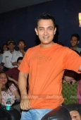 Amir, R madhavn & Sharman at 3 Idiots first song introduced to media, exclusive pics 1