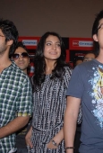 Anushka Sharma, Shahid Kapoor  and full starcast of Badmash Company visits R City Mall - inditop.com 11