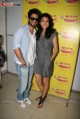 Anushka Sharma, Shahid Kapoor  and full starcast of Badmash Company visits R City Mall - inditop.com 13