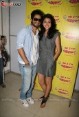 Anushka Sharma, Shahid Kapoor  and full starcast of Badmash Company visits R City Mall - inditop.com 15