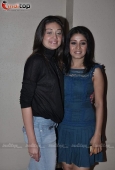 Beautiful Shefali Zariwala and Sunidhi at Michael Learns To Rock bash - inditop.com7