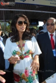 Bipasha & Saif at Vandrewala cup - inditop.com 