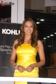 Bipasha Basu and Mandira at Kohler pressure play games event - inditop.com1